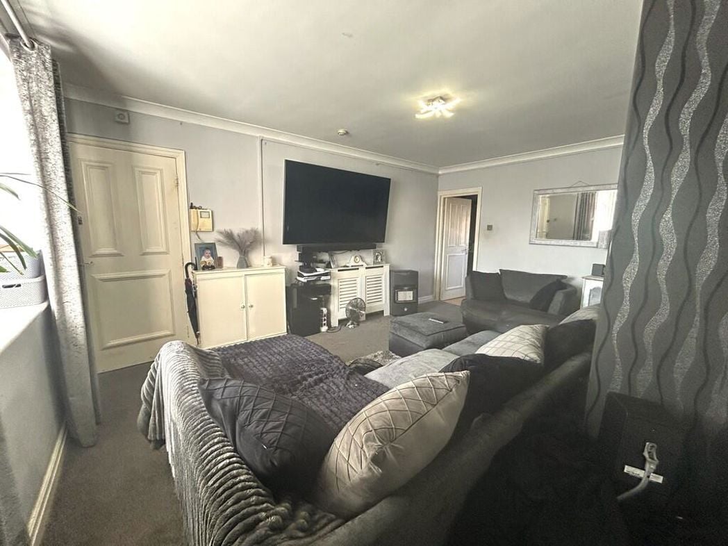 Property image 5 of 15