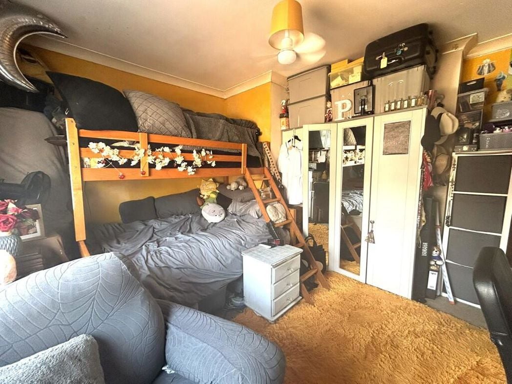 Property image 8 of 15
