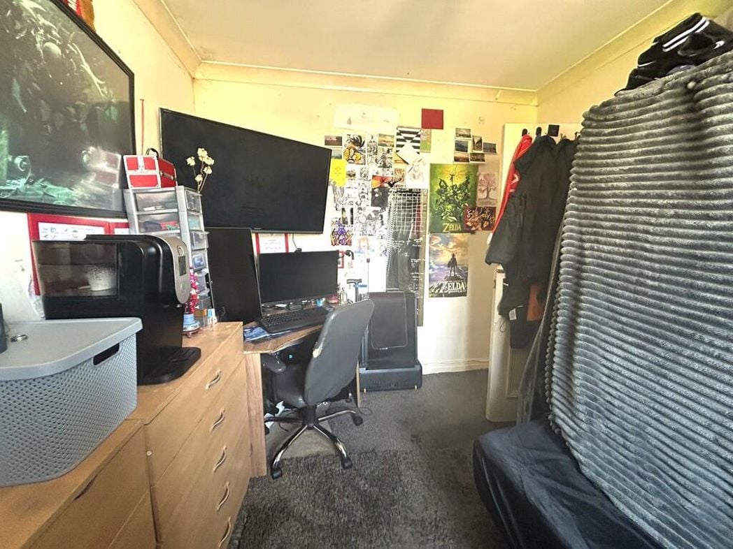 Property image 10 of 15