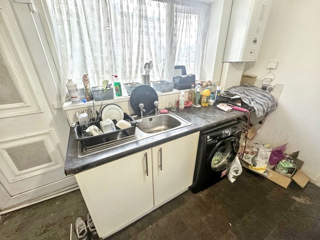 Property image 6 of 8