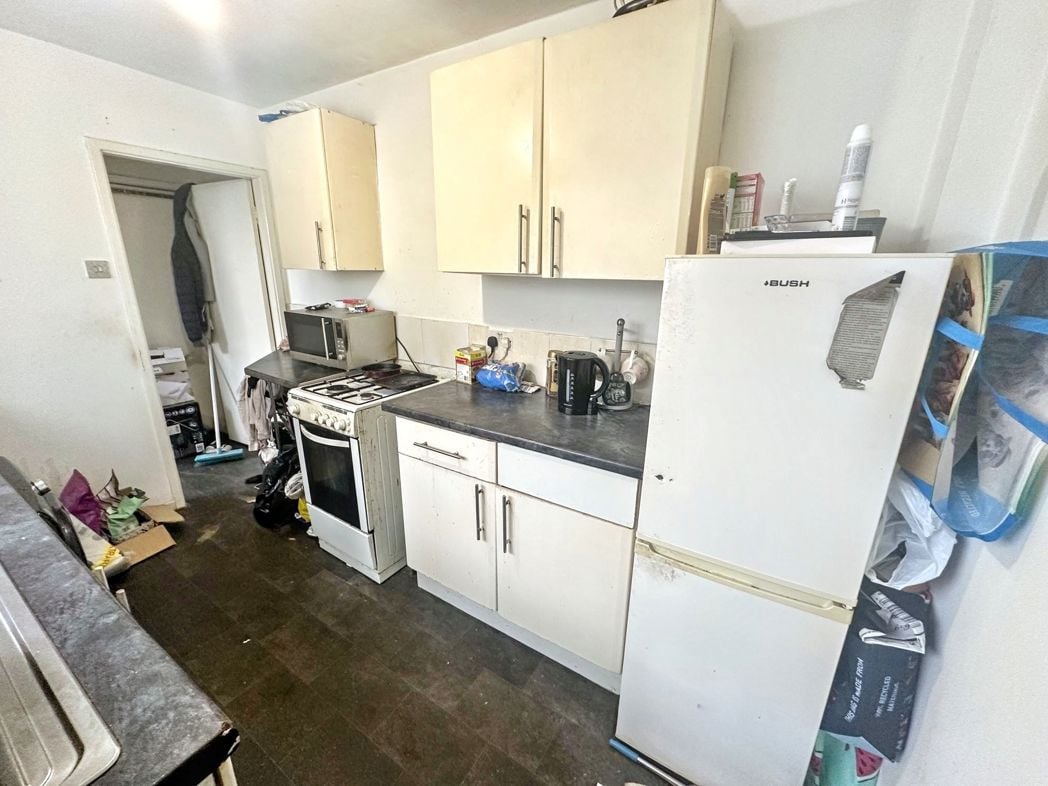 Property image 5 of 8
