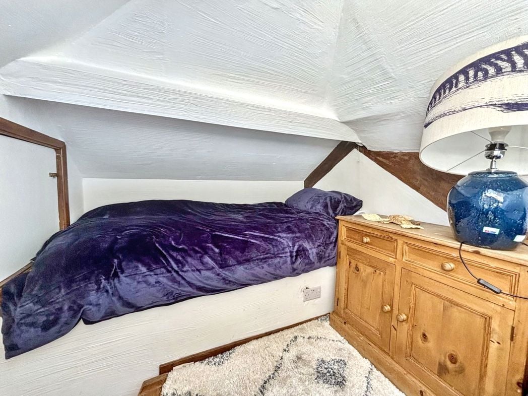 Property image 19 of 24