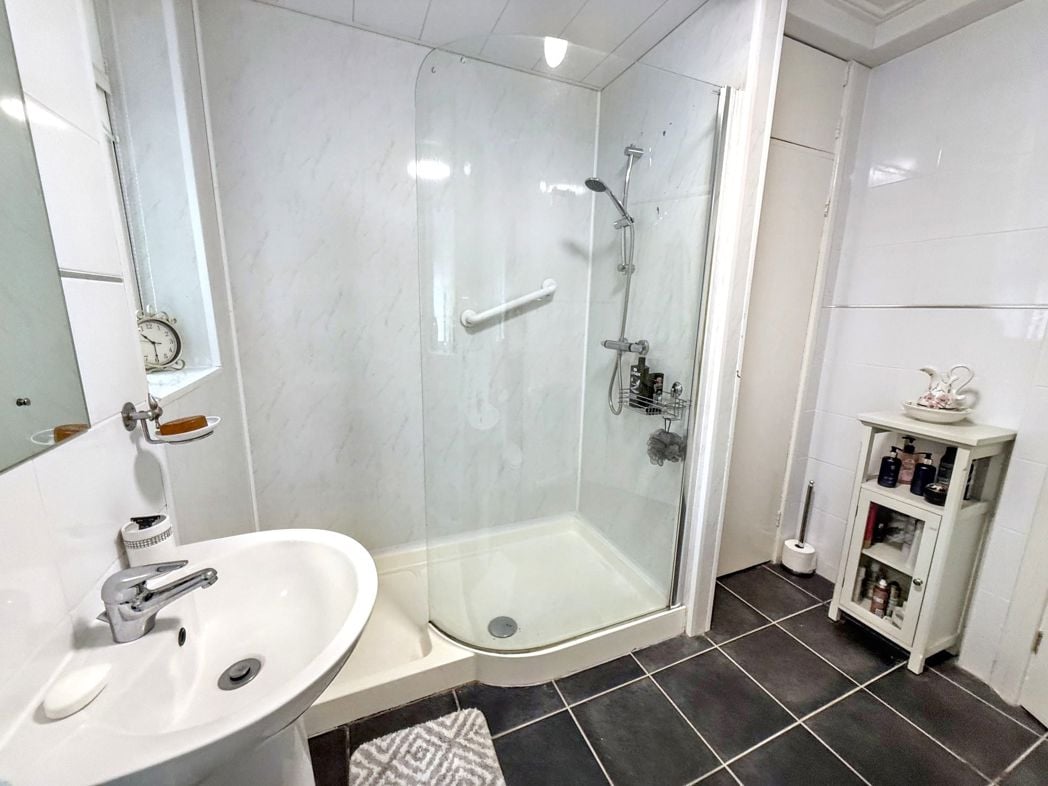 Property image 14 of 23