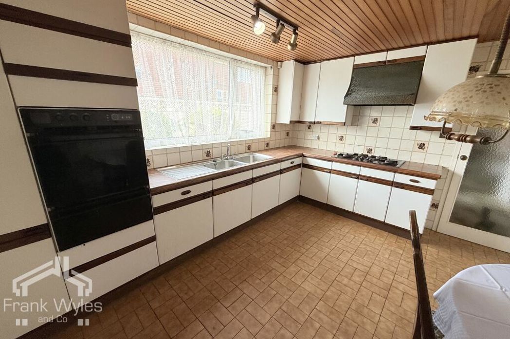 Property image 4 of 13