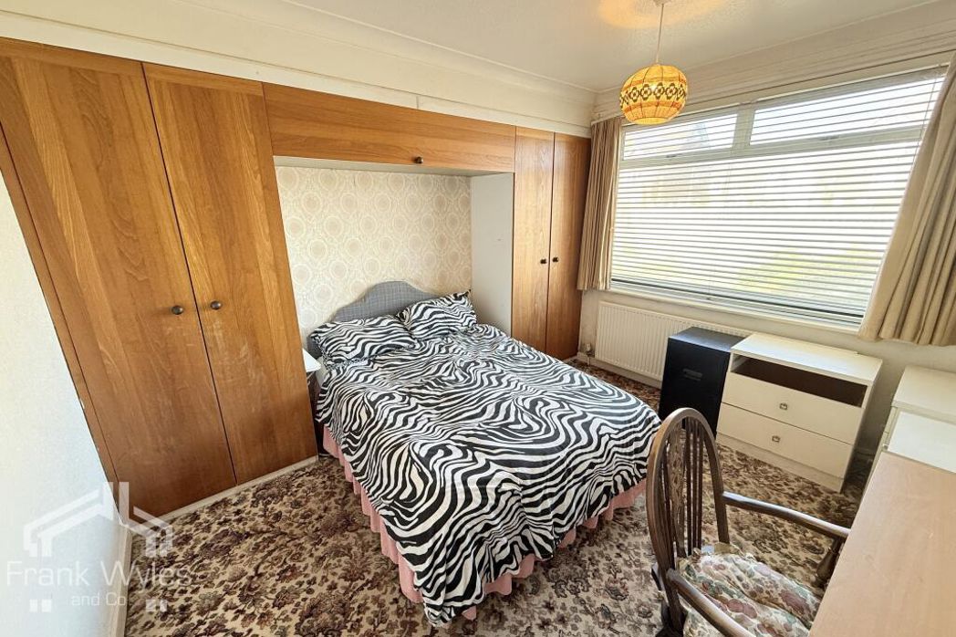 Property image 8 of 13