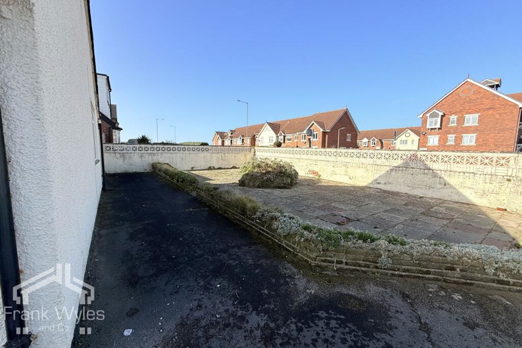 Property image 12 of 13
