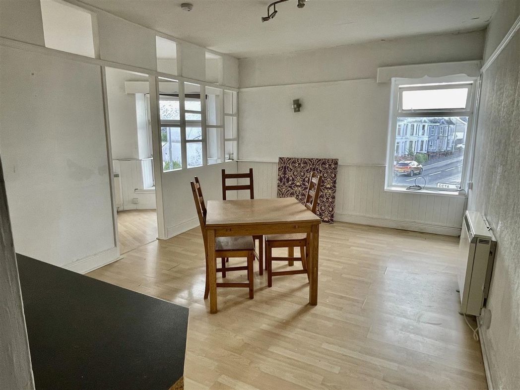 1, 1A & 1B, Carmarthenshire, Carmarthenshire, SA18 2DB