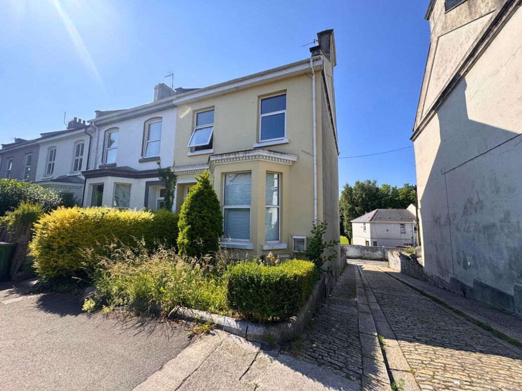 Property image 1 of 9
