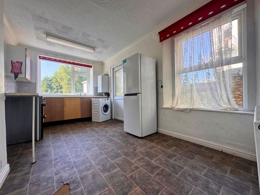 Property image 3 of 9
