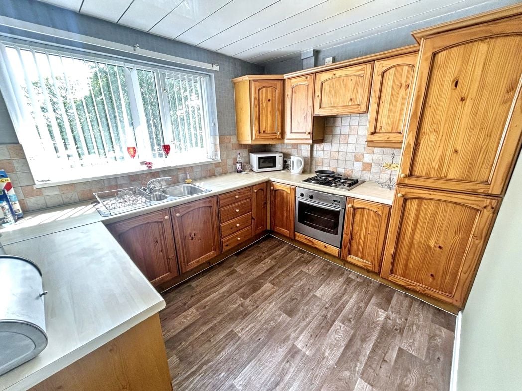 Property image 3 of 7