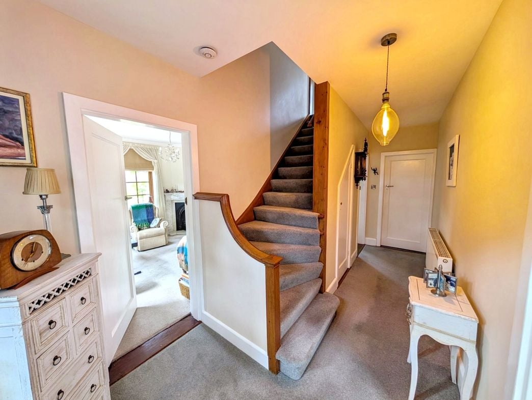 Property image 7 of 27
