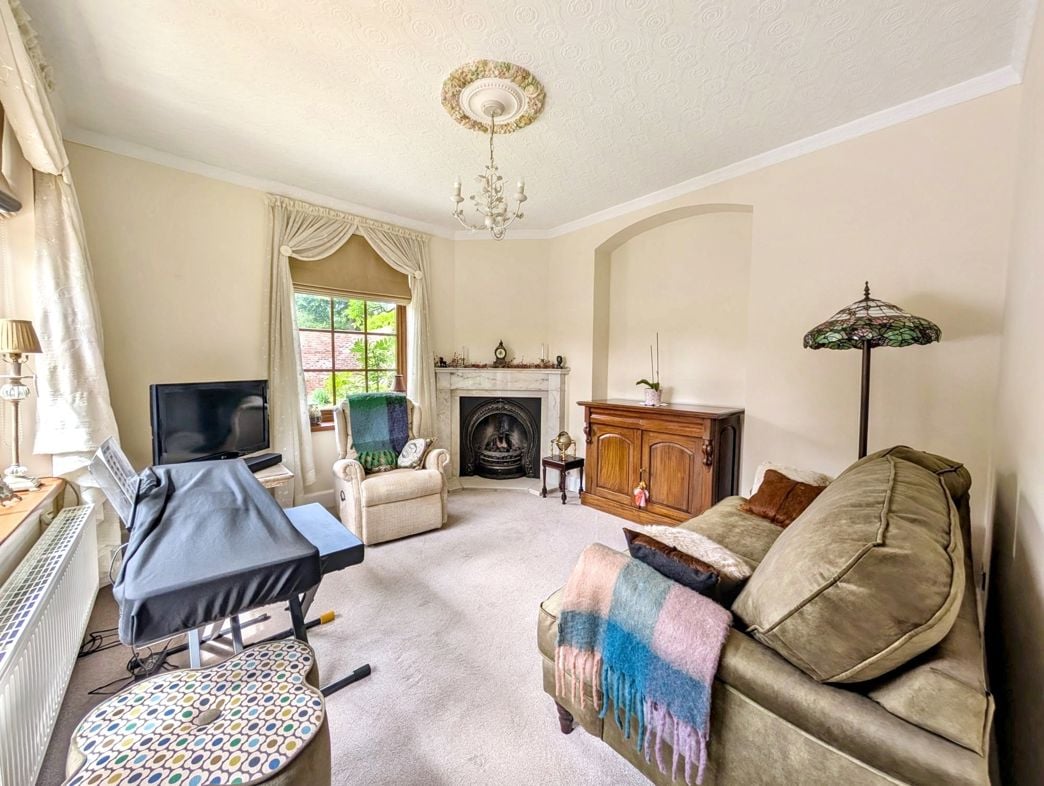 Property image 5 of 27