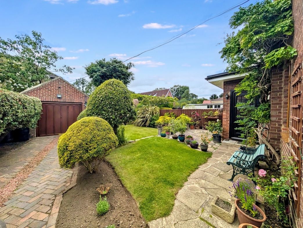 Property image 20 of 27