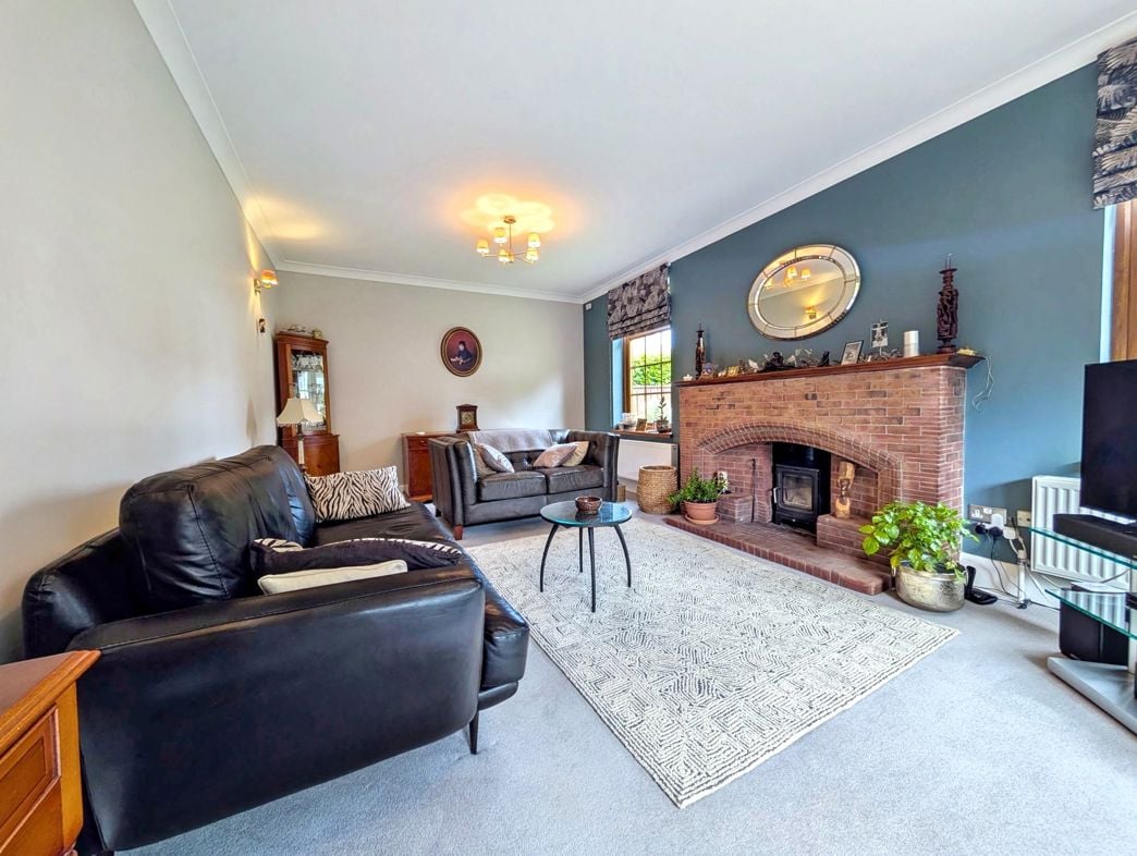 Property image 4 of 27