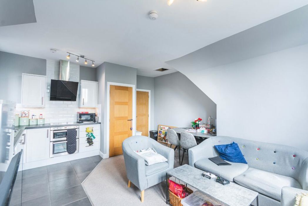 Apartment 10 Pelham House, Nottingham, Nottinghamshire, NG5 1AF