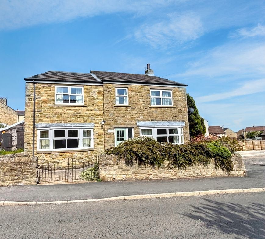 Property image 1 of 34
