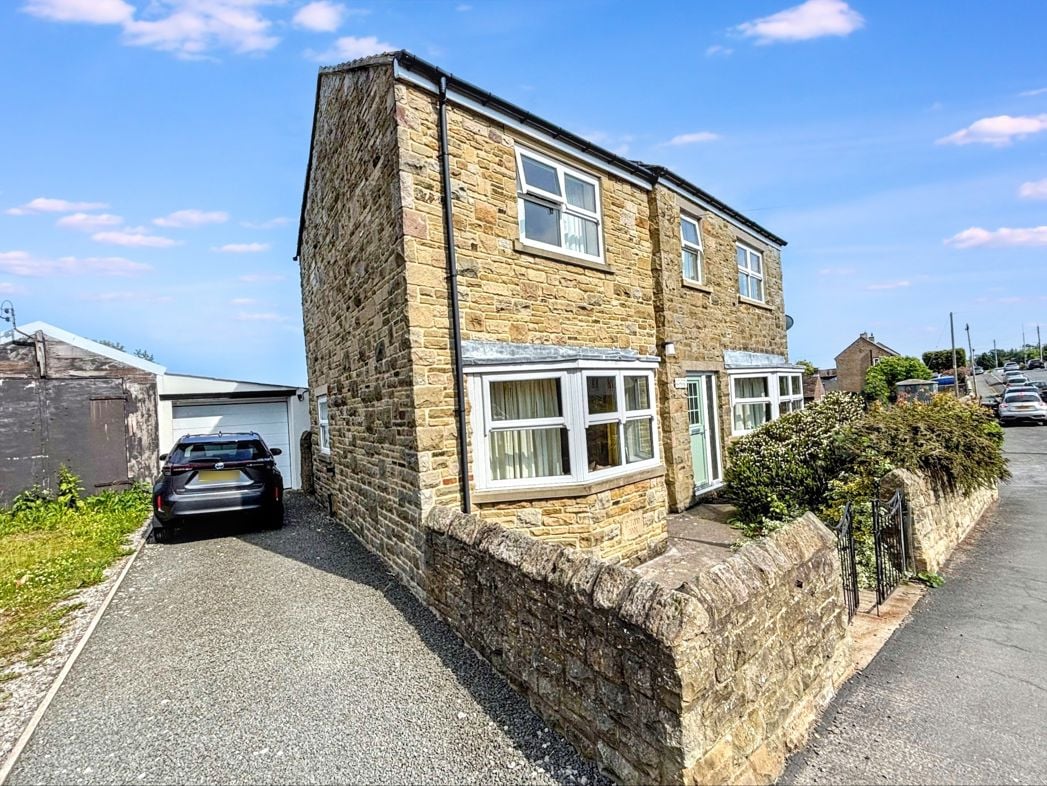 Property image 2 of 34
