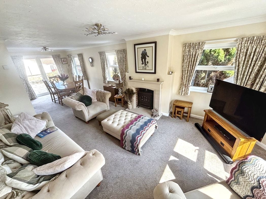 Property image 4 of 34