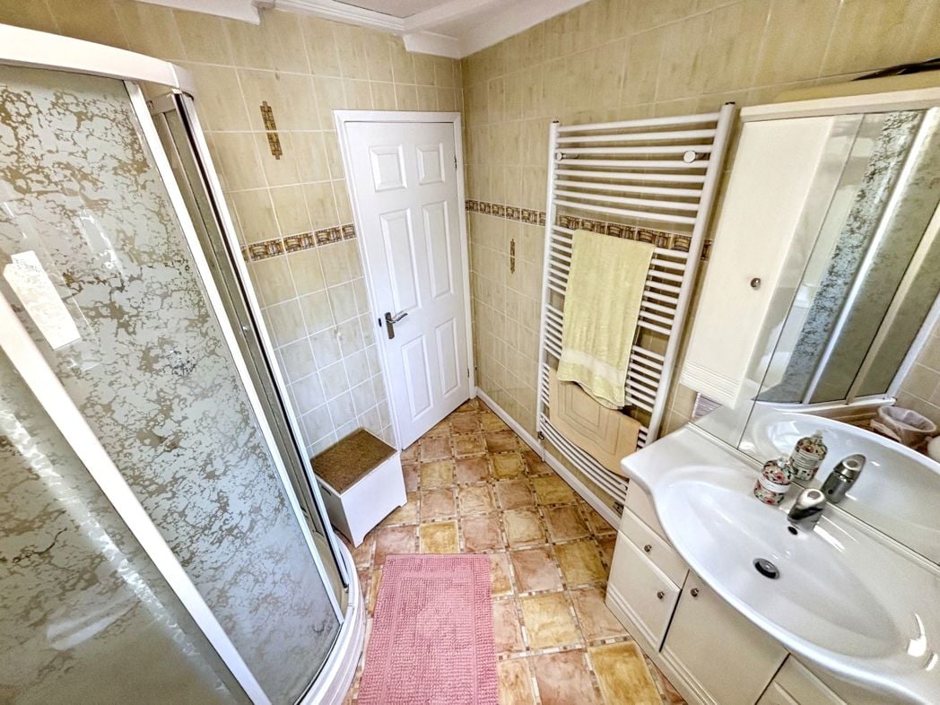 Property image 20 of 34