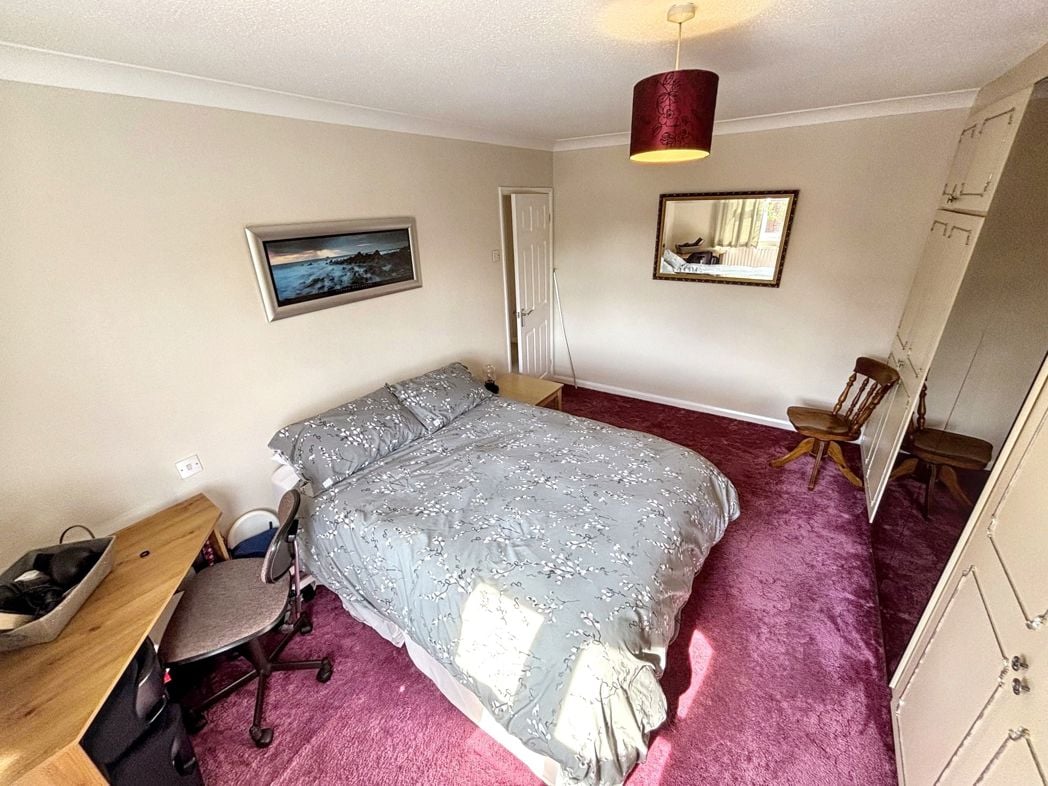 Property image 23 of 34