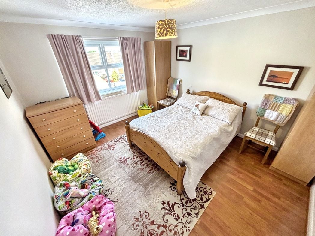 Property image 25 of 34