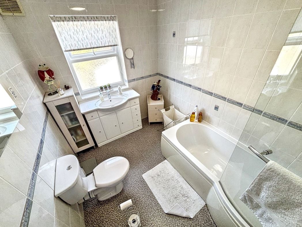 Property image 26 of 34