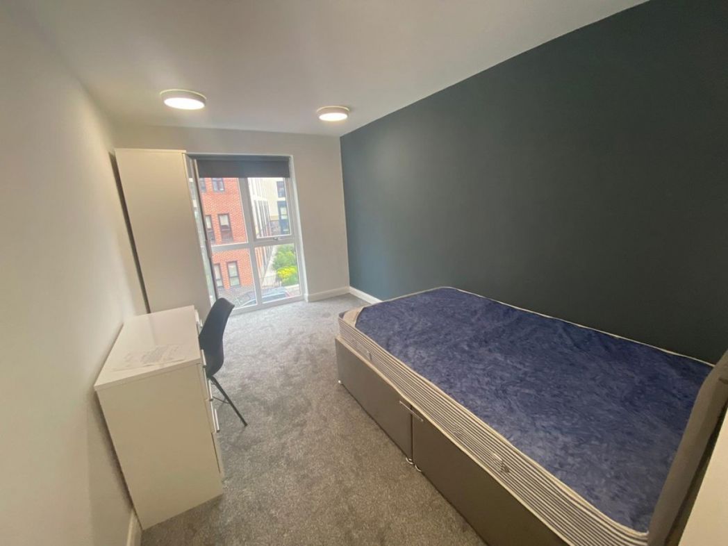 Property image 5 of 16