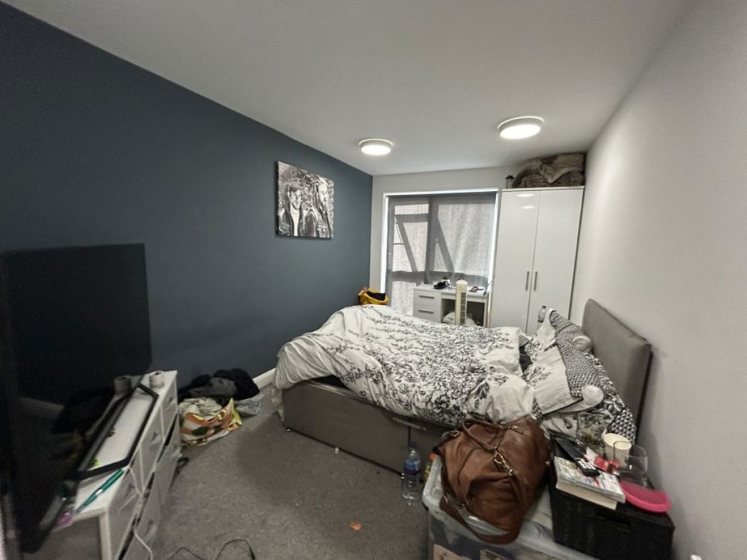 Property image 6 of 16