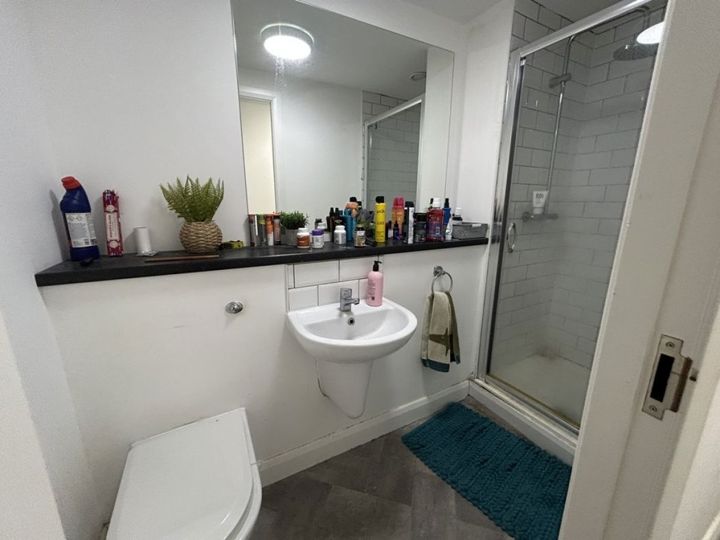 Property image 10 of 16