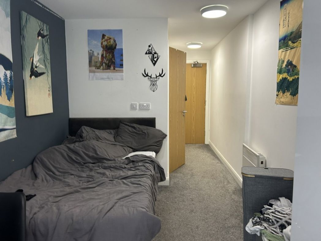 Property image 11 of 16