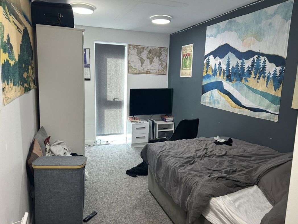 Property image 12 of 16