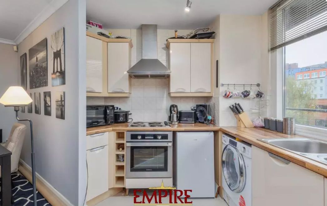 Property image 9 of 16