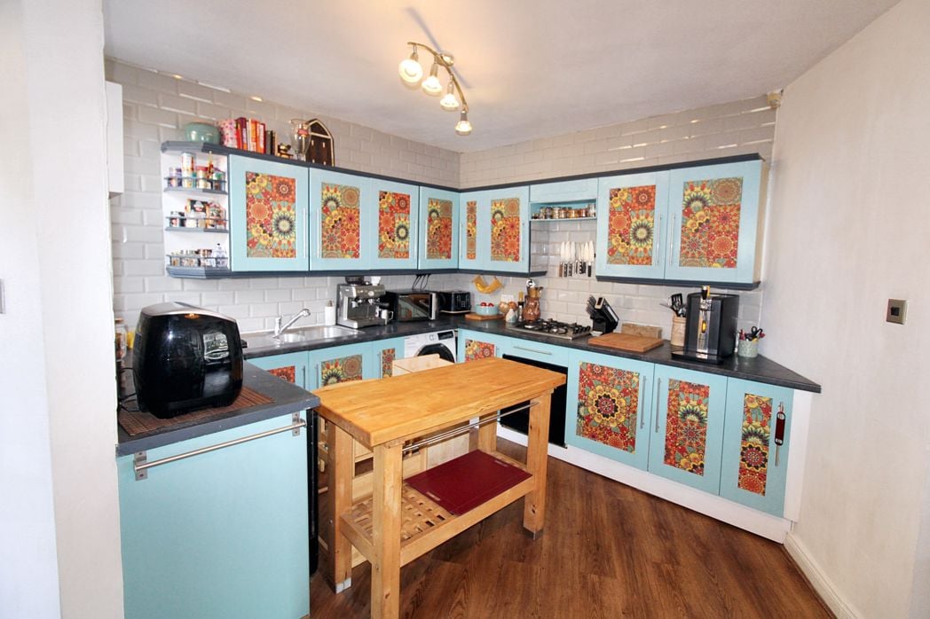 Property image 3 of 12