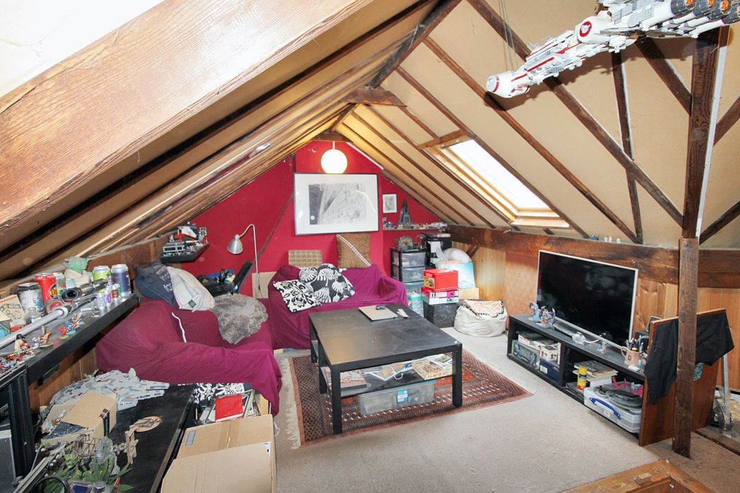 Property image 9 of 12