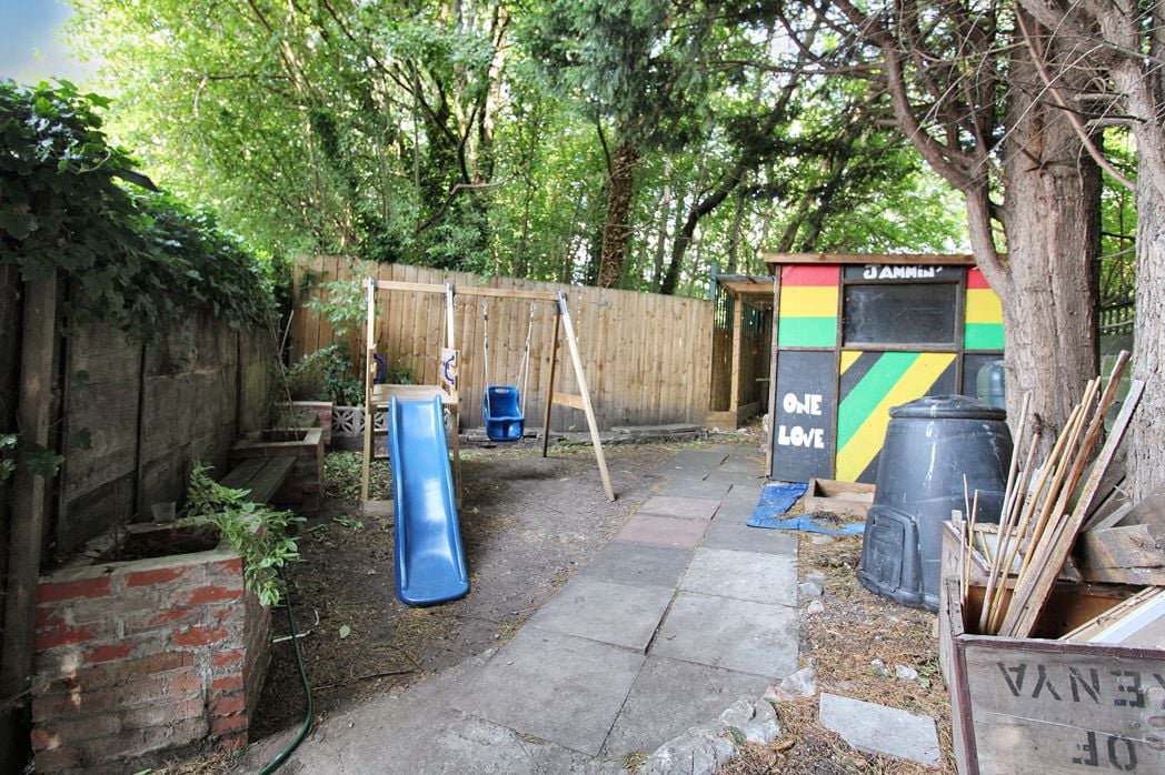 Property image 11 of 12