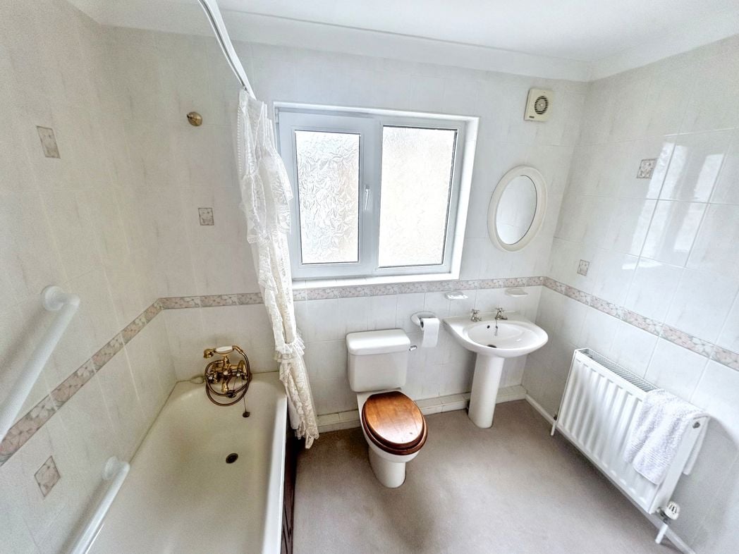 Property image 7 of 27