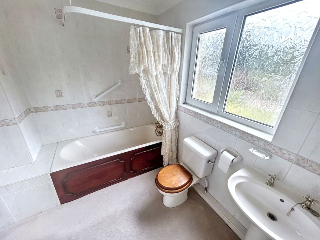Property image 8 of 27