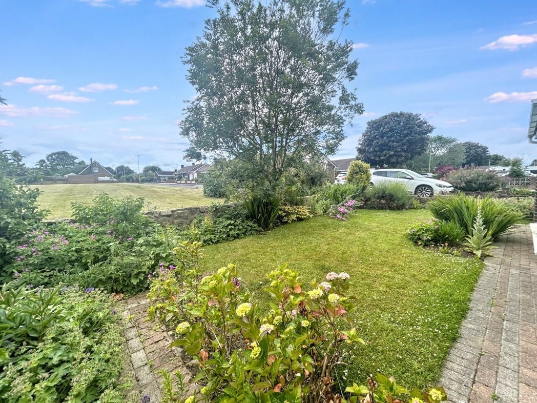 Property image 15 of 27