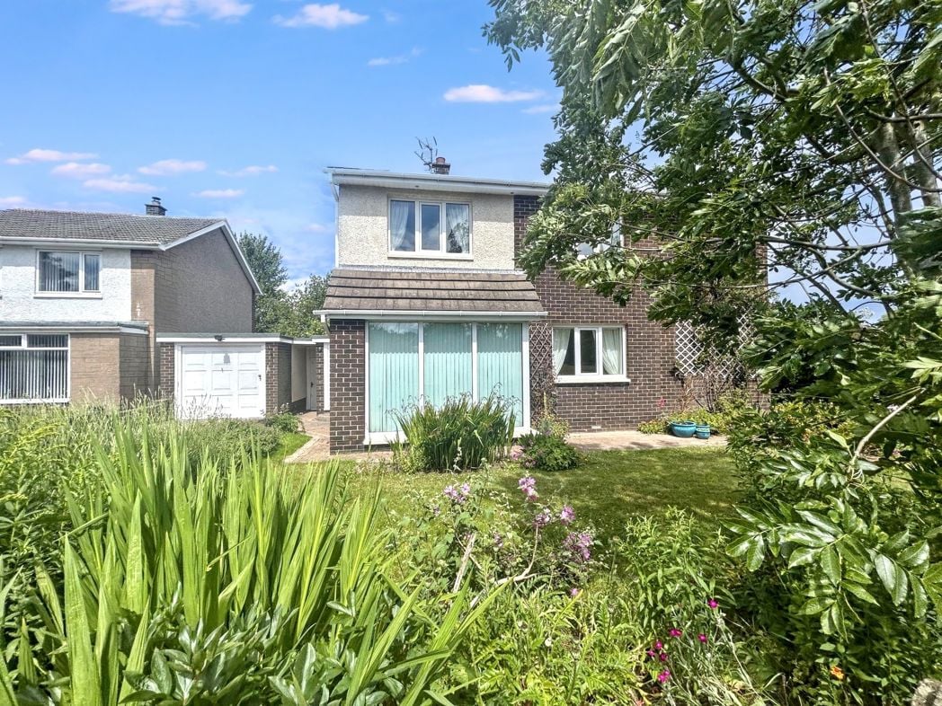Property image 14 of 27