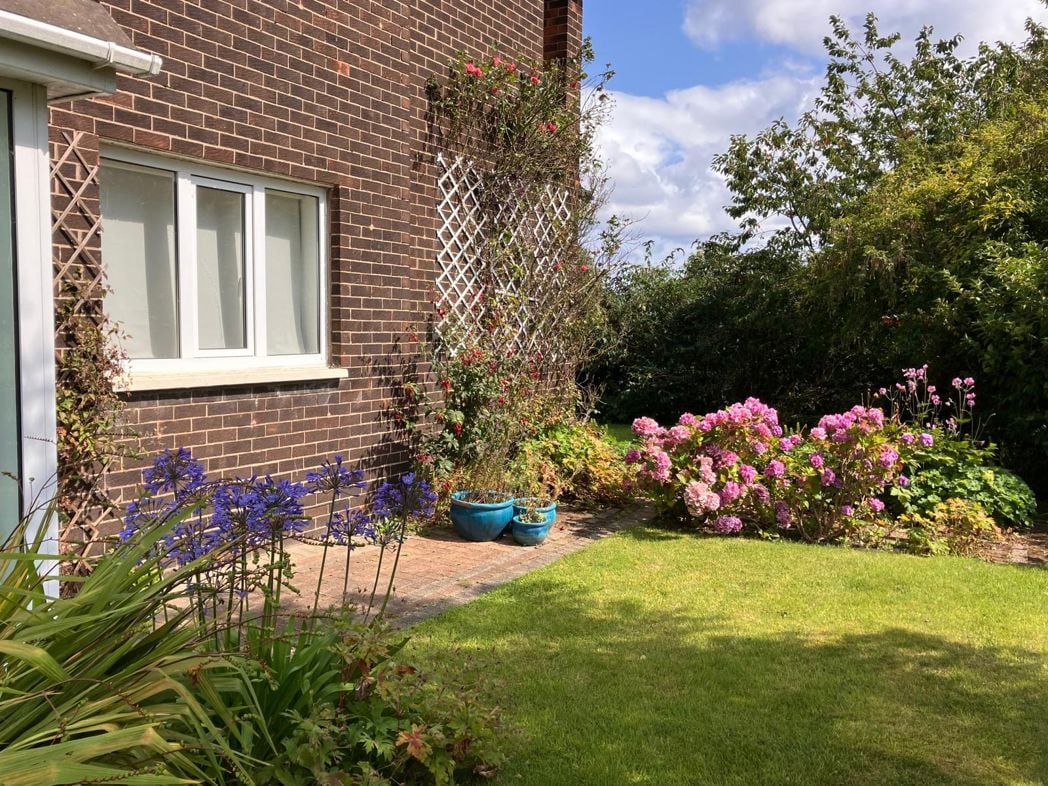 Property image 22 of 27