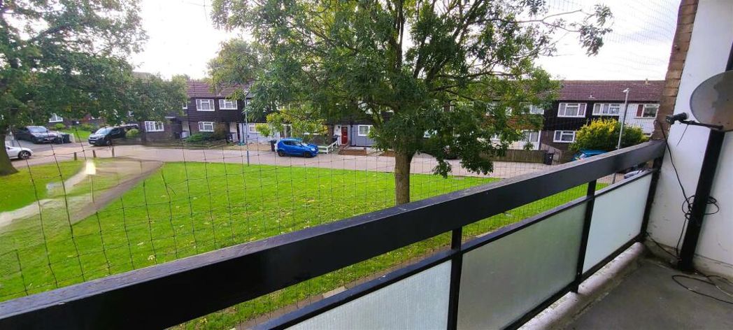 Property image 2 of 11