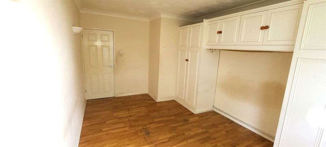 Property image 6 of 11