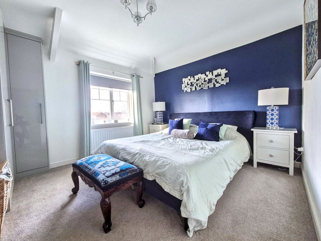 Property image 11 of 20