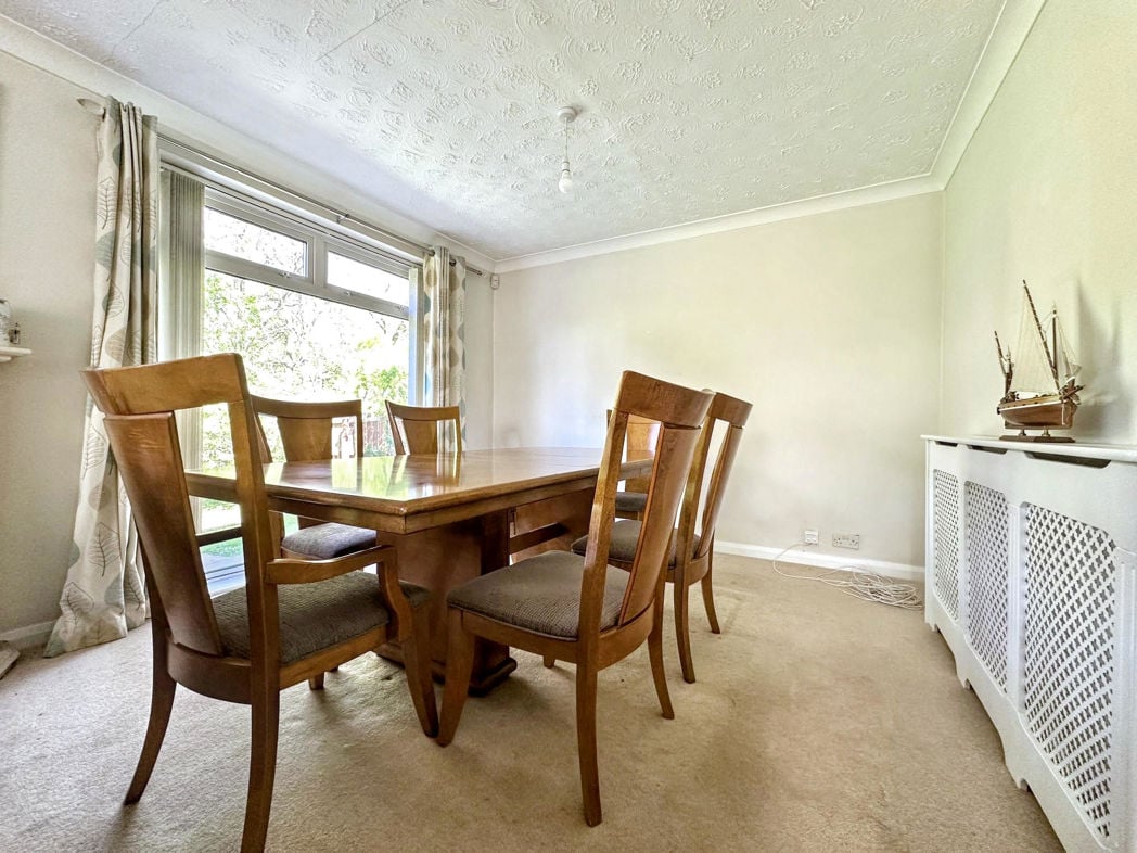 Property image 6 of 31