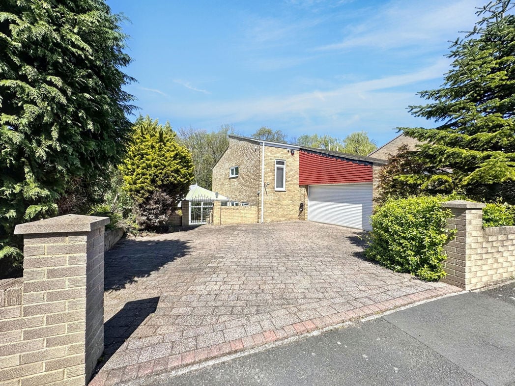 Property image 1 of 31