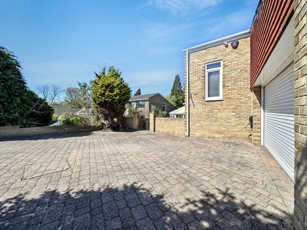 Property image 30 of 31