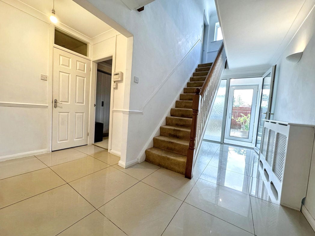 Property image 2 of 31