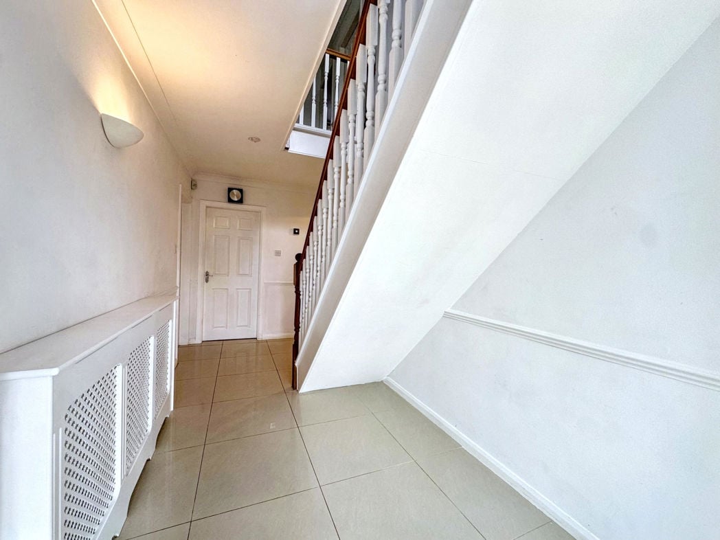Property image 16 of 31