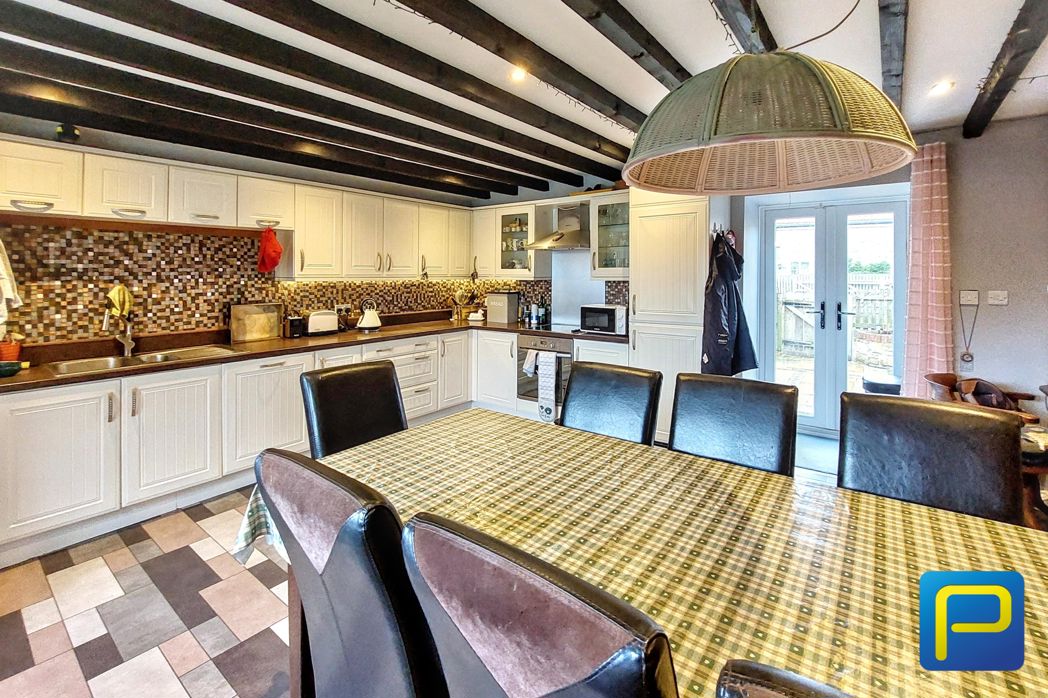 Property image 6 of 24
