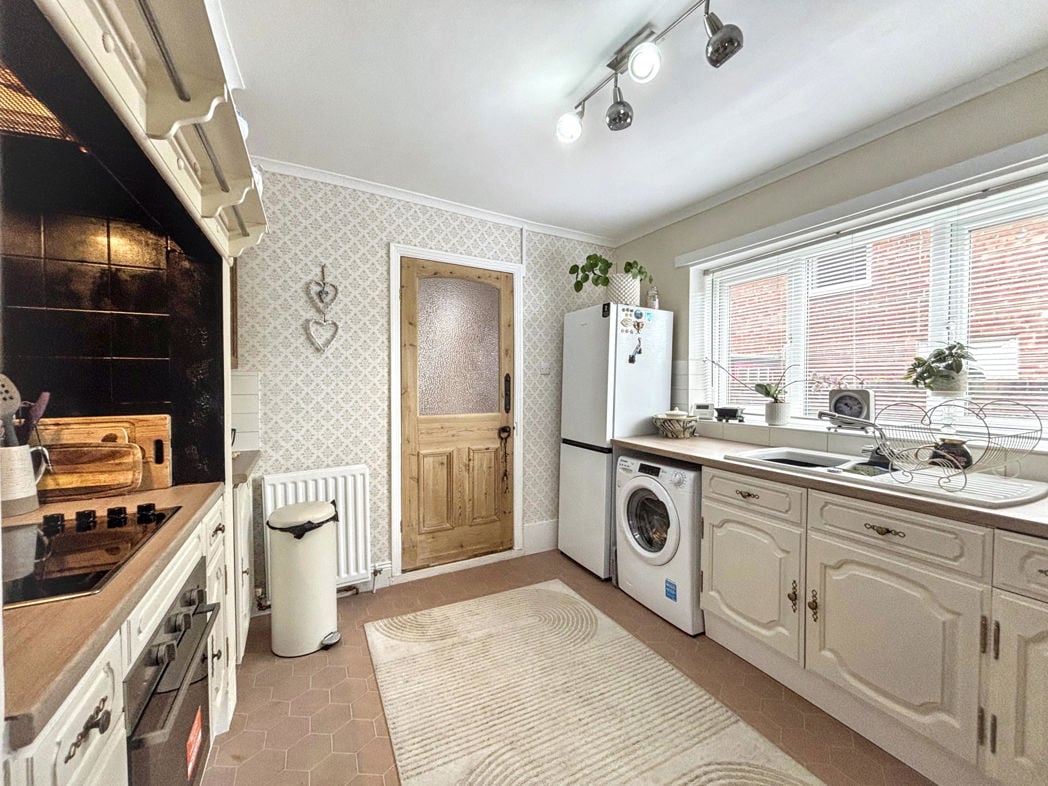 Property image 13 of 34